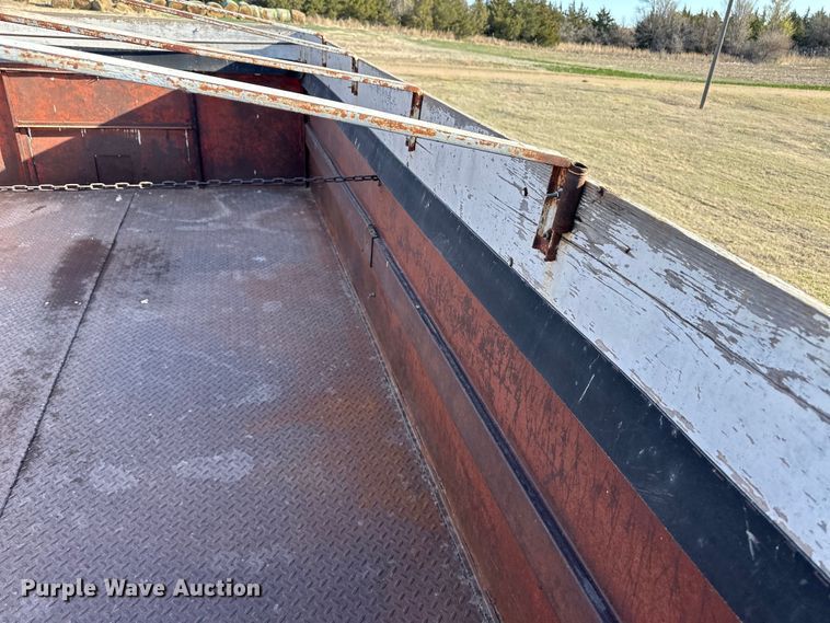 image for item OI9402 1961 Chevrolet Viking 60 grain truck