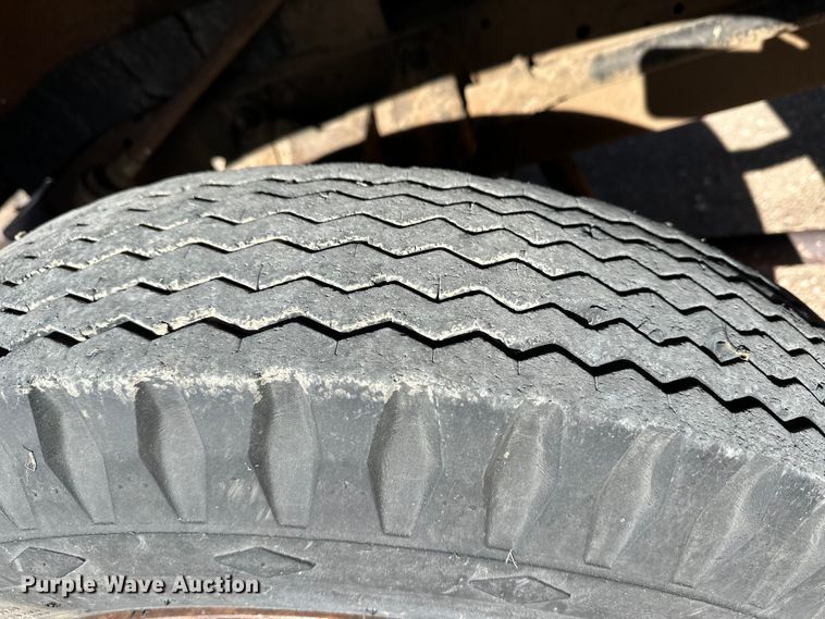 image for item OI9402 1961 Chevrolet Viking 60 grain truck