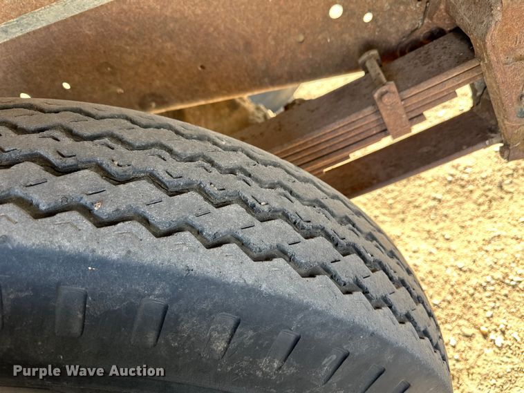 image for item OI9402 1961 Chevrolet Viking 60 grain truck