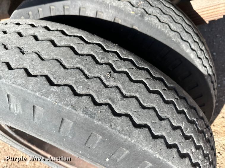 image for item OI9402 1961 Chevrolet Viking 60 grain truck