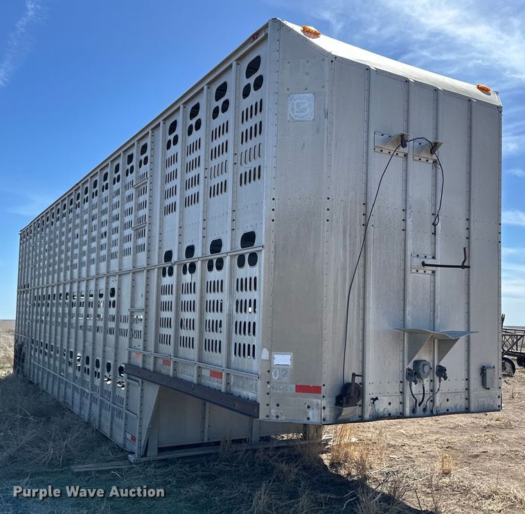 image for item OI9421 1984 Barrett livestock trailer