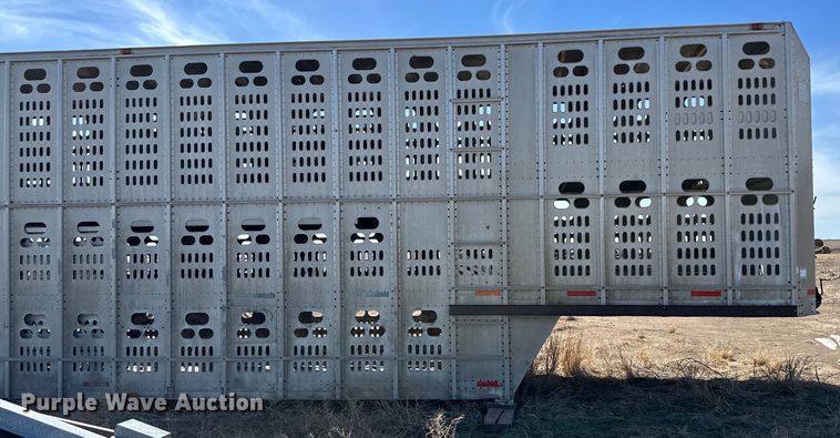 image for item OI9421 1984 Barrett livestock trailer