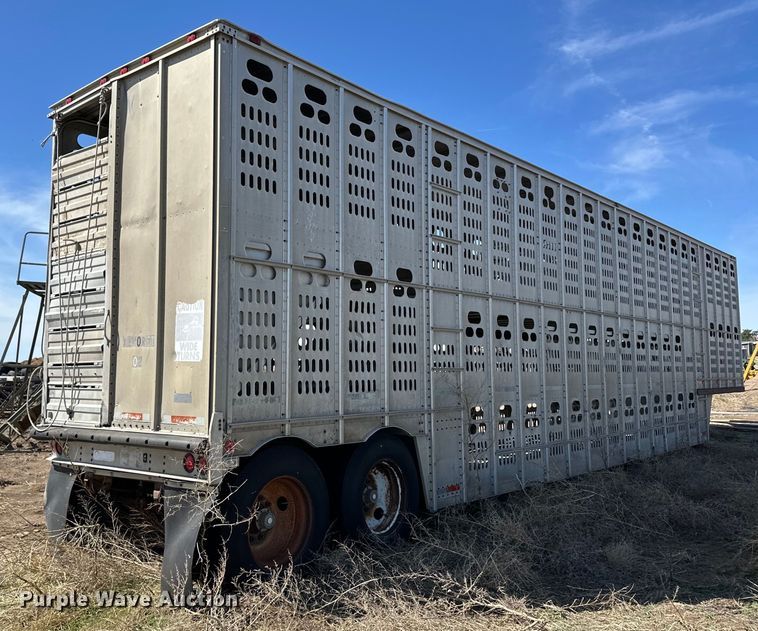 image for item OI9421 1984 Barrett livestock trailer