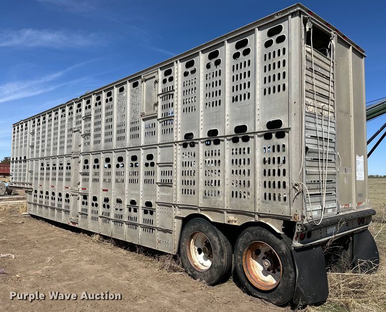 image for item OI9421 1984 Barrett livestock trailer