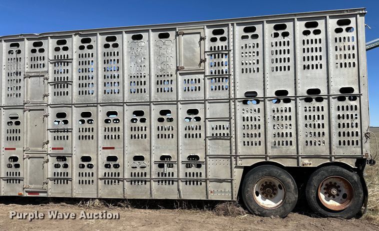image for item OI9421 1984 Barrett livestock trailer