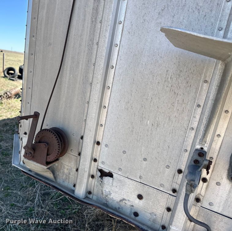 image for item OI9421 1984 Barrett livestock trailer