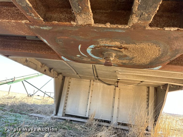 image for item OI9421 1984 Barrett livestock trailer