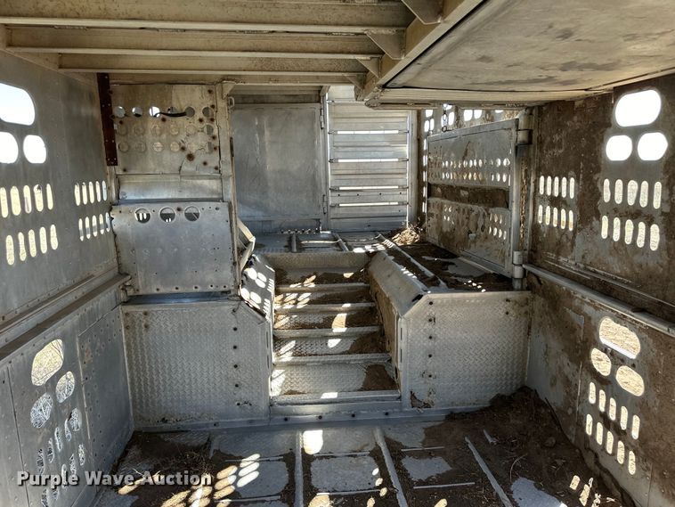 image for item OI9421 1984 Barrett livestock trailer