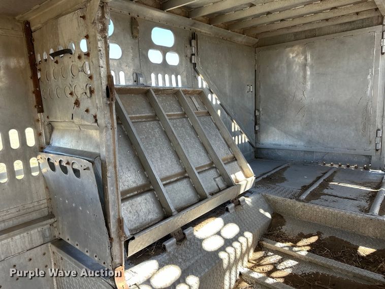 image for item OI9421 1984 Barrett livestock trailer