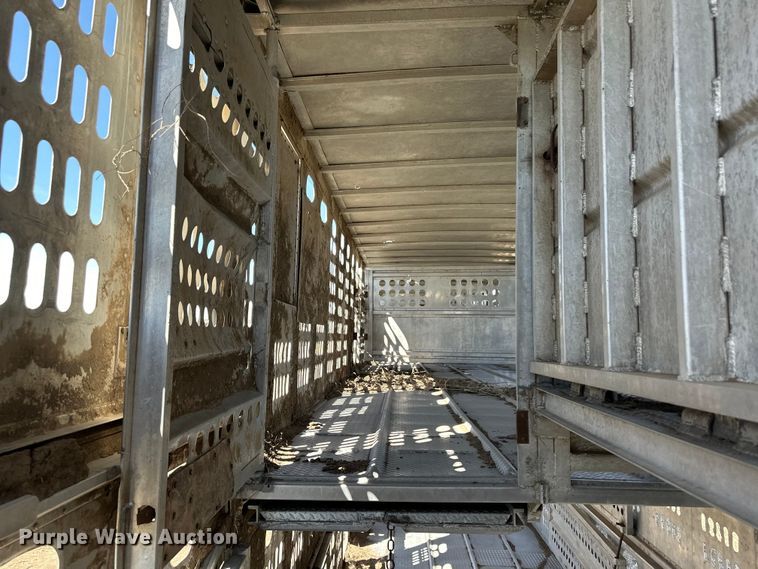 image for item OI9421 1984 Barrett livestock trailer