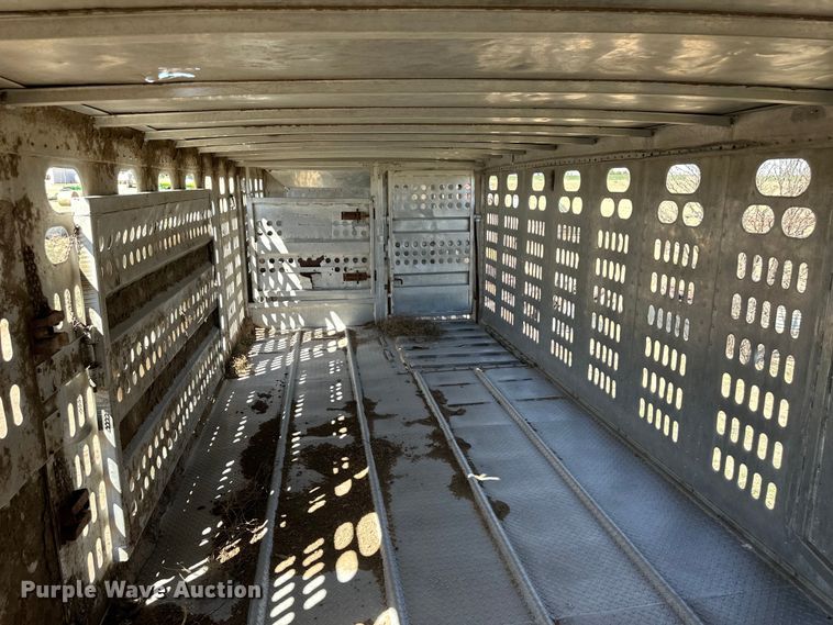 image for item OI9421 1984 Barrett livestock trailer