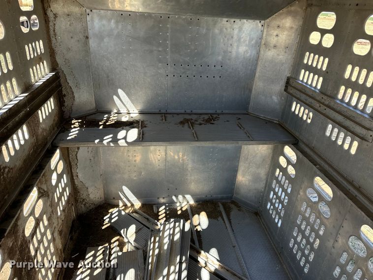 image for item OI9421 1984 Barrett livestock trailer