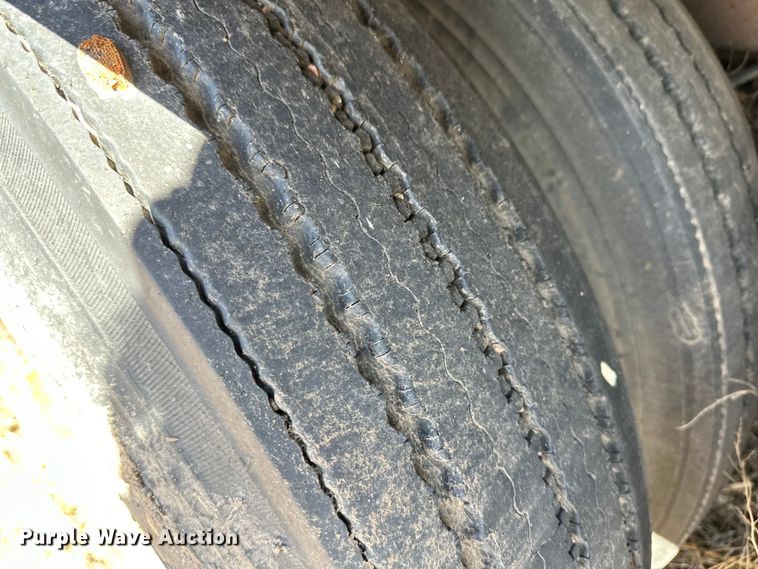 image for item OI9421 1984 Barrett livestock trailer