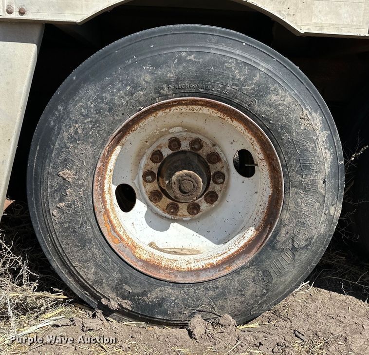 image for item OI9421 1984 Barrett livestock trailer