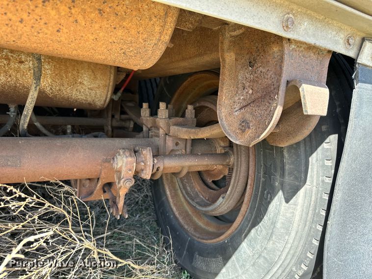 image for item OI9421 1984 Barrett livestock trailer
