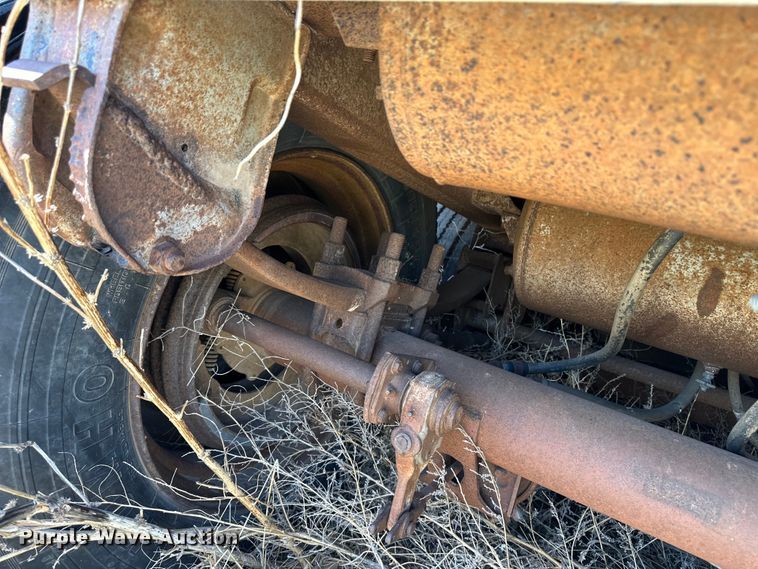 image for item OI9421 1984 Barrett livestock trailer