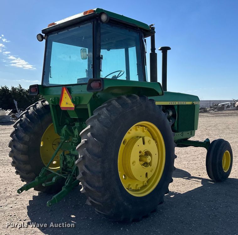 image for item OI9484 1974 John Deere 4430 tractor