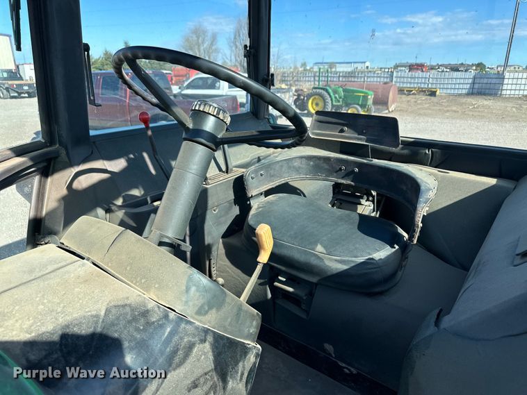 image for item OI9484 1974 John Deere 4430 tractor