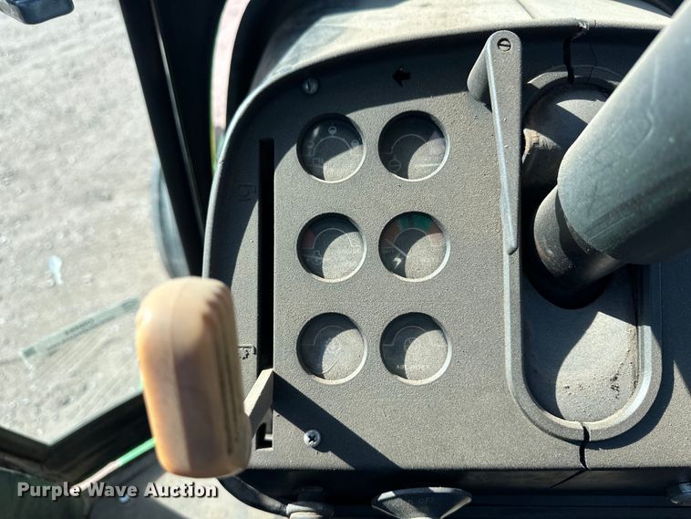 image for item OI9484 1974 John Deere 4430 tractor