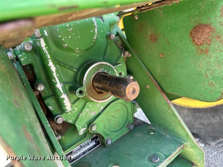 image for item OI9485 1995 John Deere 1070 tractor