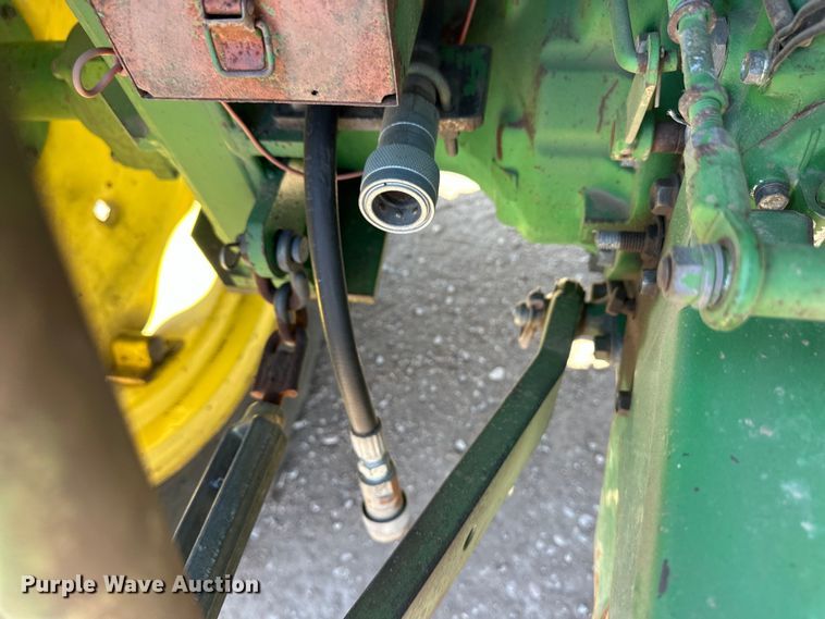 image for item OI9485 1995 John Deere 1070 tractor