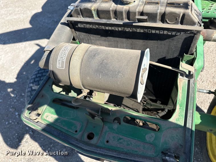 image for item OI9485 1995 John Deere 1070 tractor