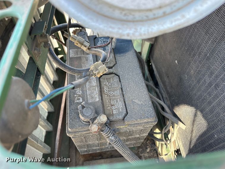 image for item OI9485 1995 John Deere 1070 tractor