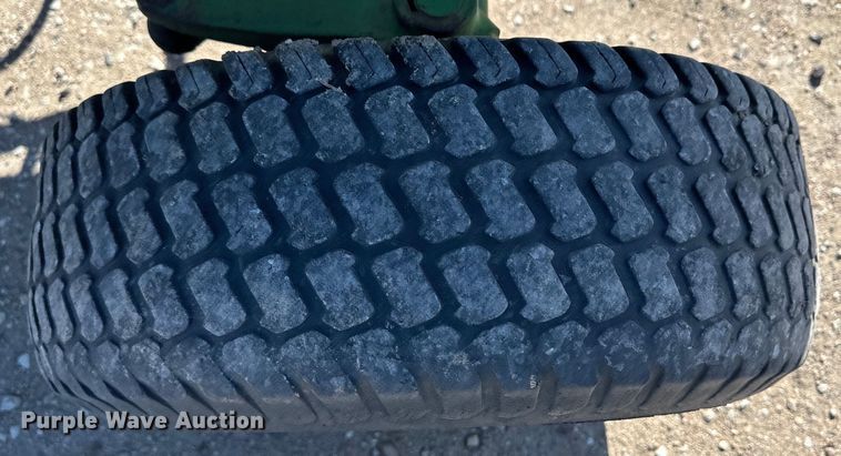 image for item OI9485 1995 John Deere 1070 tractor