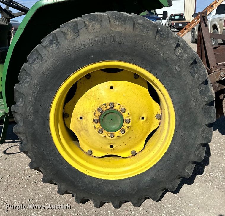 image for item OI9485 1995 John Deere 1070 tractor