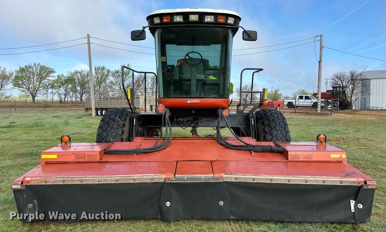 image for item OM9350 2002 Hesston  8550S swather / windrower