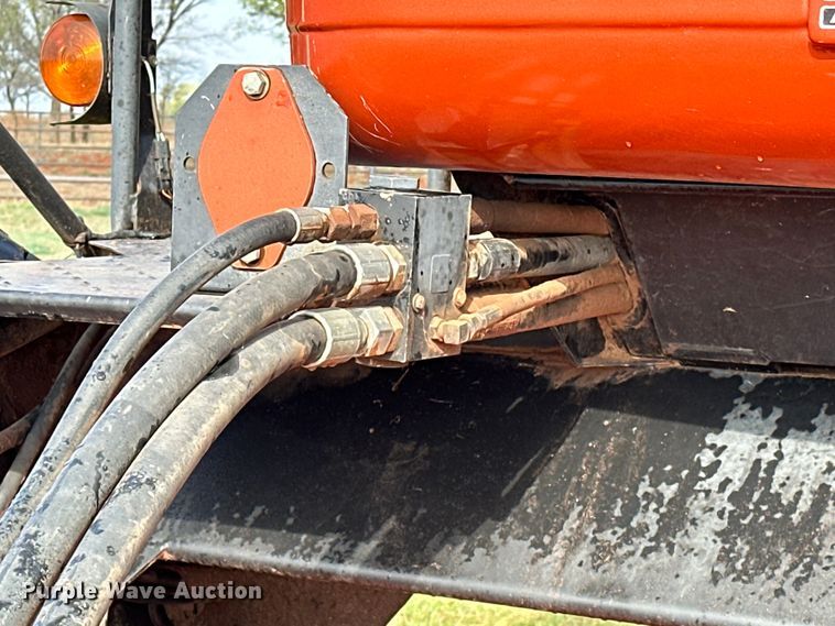 image for item OM9350 2002 Hesston  8550S swather / windrower