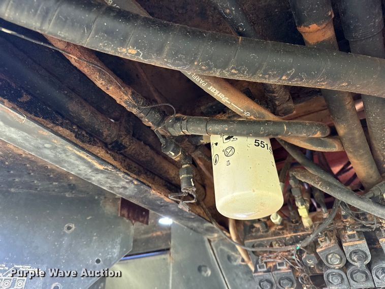 image for item OM9350 2002 Hesston  8550S swather / windrower