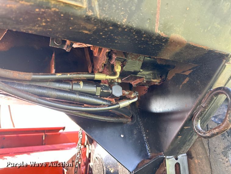 image for item OM9350 2002 Hesston  8550S swather / windrower