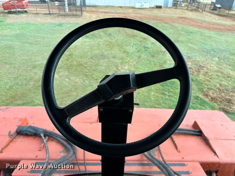 image for item OM9350 2002 Hesston  8550S swather / windrower