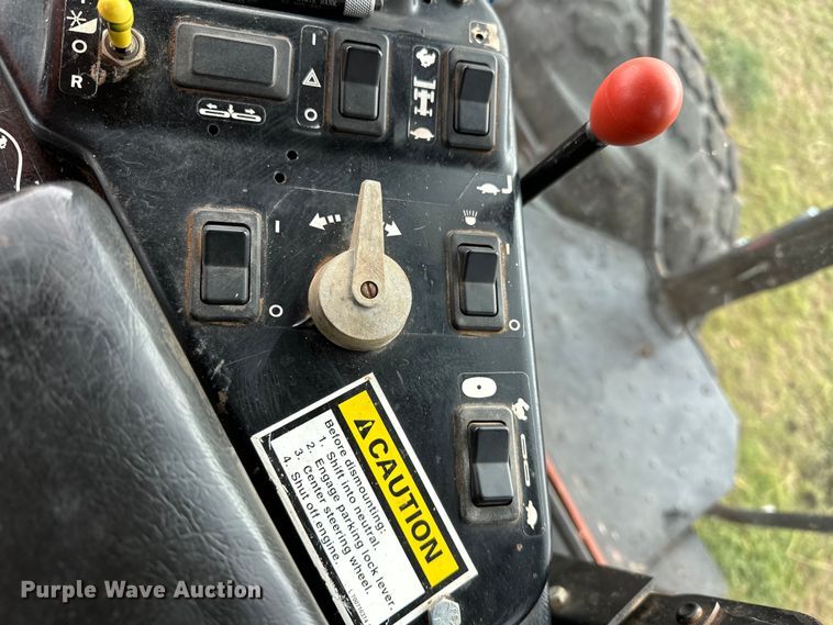 image for item OM9350 2002 Hesston  8550S swather / windrower