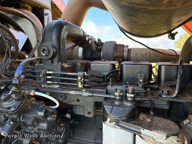 image for item OM9350 2002 Hesston  8550S swather / windrower