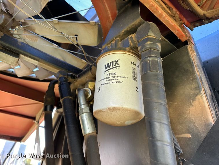 image for item OM9350 2002 Hesston  8550S swather / windrower