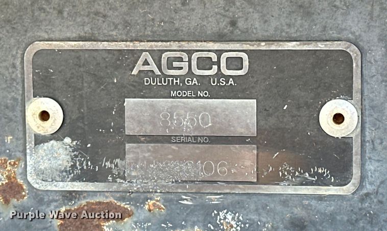 image for item OM9350 2002 Hesston  8550S swather / windrower