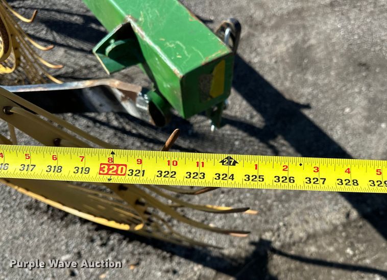 image for item OM9467 2019 Hay Runner RCR812 hay rake