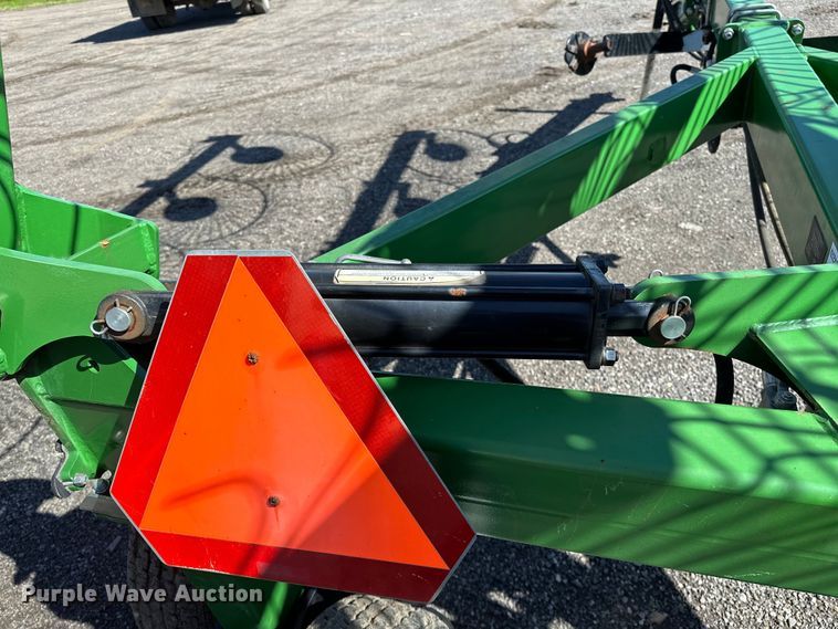 image for item OM9467 2019 Hay Runner RCR812 hay rake