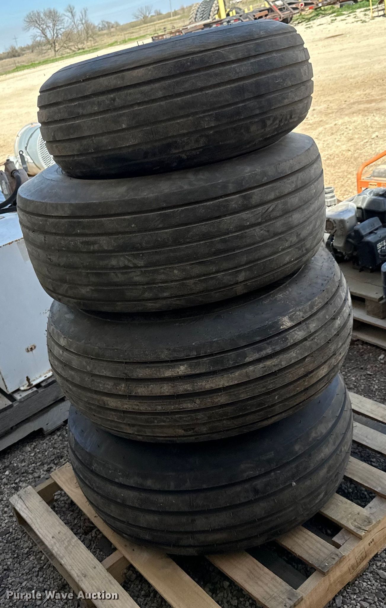 (4) tires and wheels in Olpe, KS Item NH9096 for sale Purple Wave