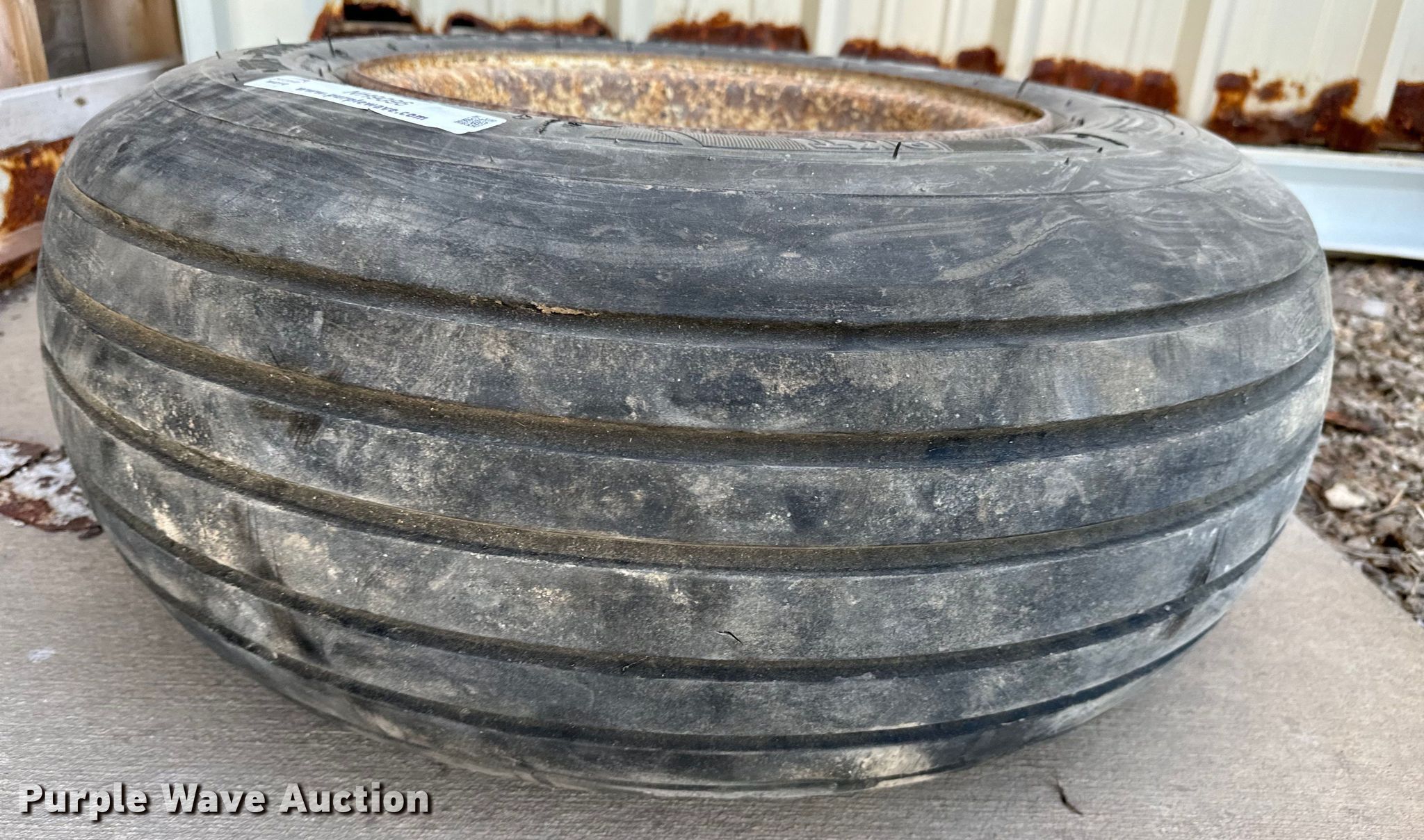 (4) tires and wheels in Olpe, KS Item NH9096 for sale Purple Wave