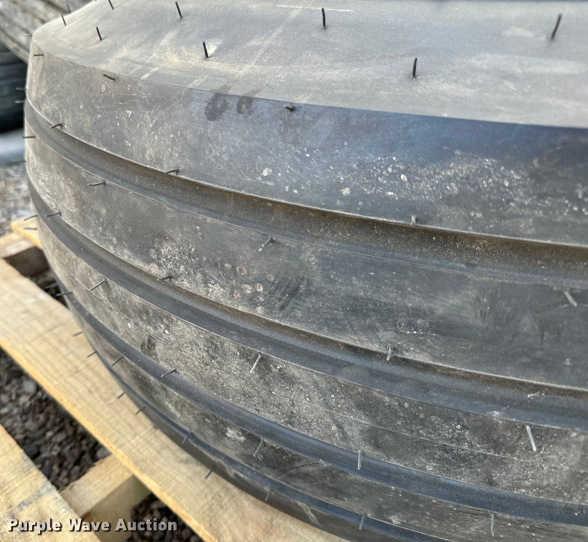(4) tires and wheels in Olpe, KS Item NH9096 for sale Purple Wave