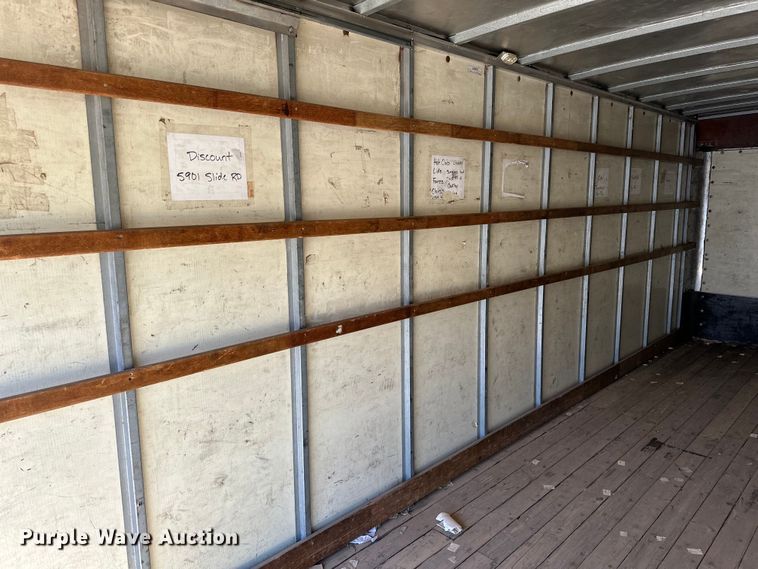 image for item DG4283 2005 International 4300 box truck