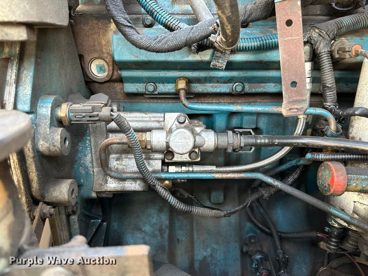 image for item DG4283 2005 International 4300 box truck