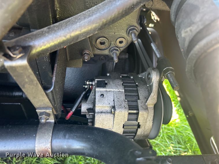 image for item DO1072 2001 International  9400i  semi truck