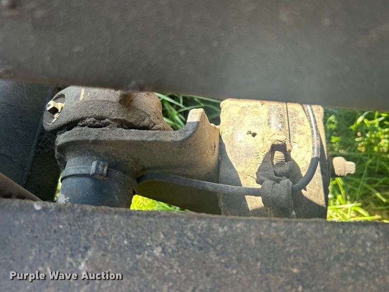 image for item DO1072 2001 International  9400i  semi truck