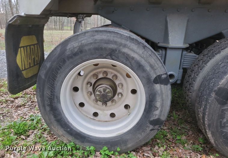 image for item DO4870 1989 Fruehauf end dump trailer