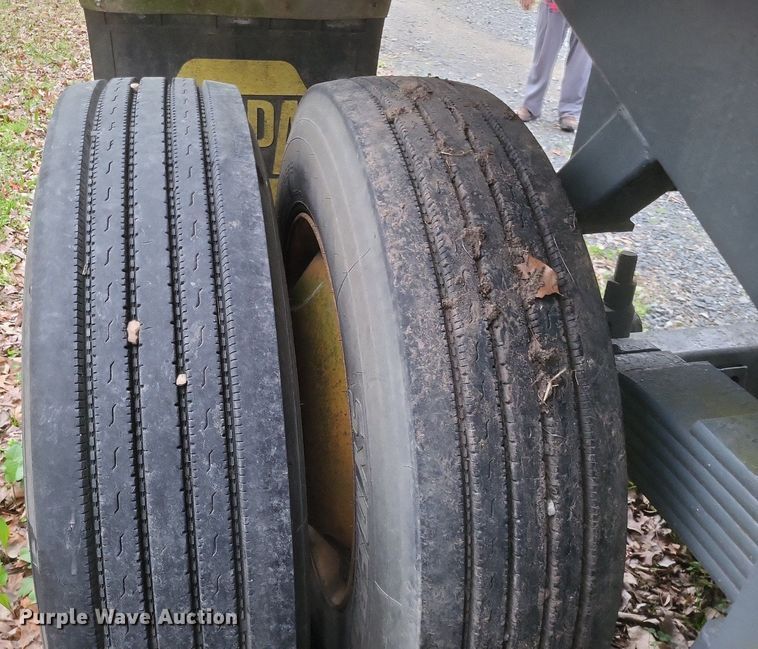 image for item DO4870 1989 Fruehauf end dump trailer