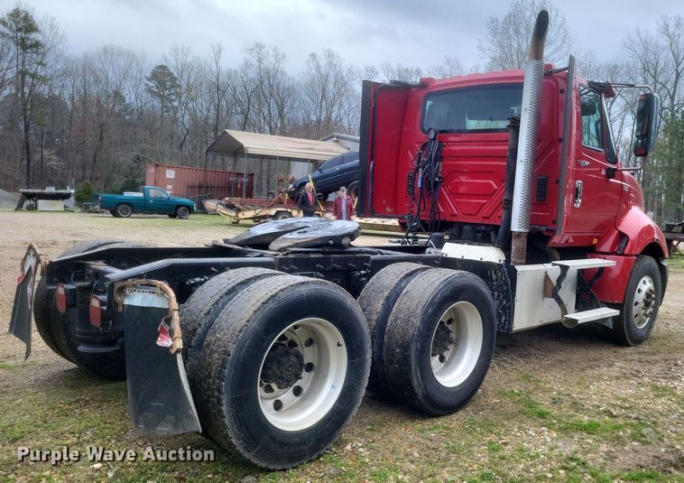 image for item DO4871 2012 International Prostar Plus semi truck